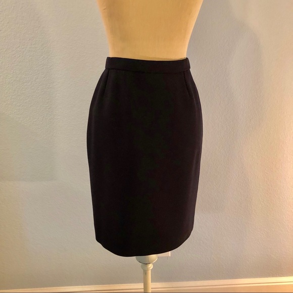 Donna Karan pencil skirt - Picture 3 of 5